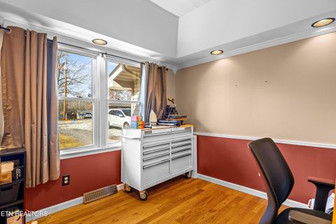 Tiny photo for 135 Rhonda Way, Rockwood, TN 37854 (MLS # 1324096)