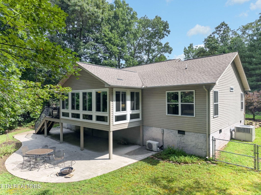 Photo of 7 Coyote Court, Crossville, TN 38572 (MLS # 1354757)
