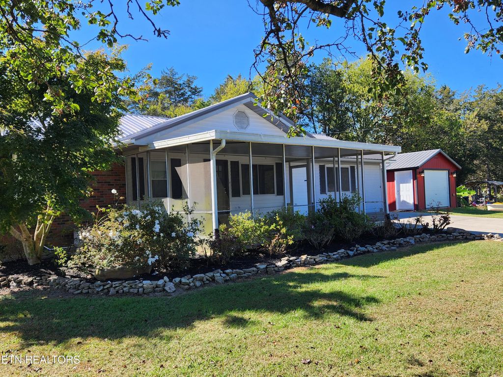 Photo of 615 Dwight Lane, Sevierville, TN 37876 (MLS # 1319002)