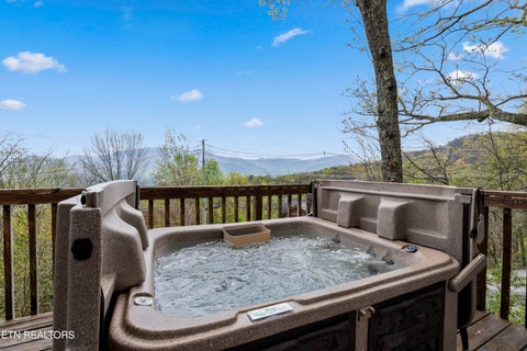 Tiny photo for 1066 Ski View Drive, Gatlinburg, TN 37738 (MLS # 1338821)