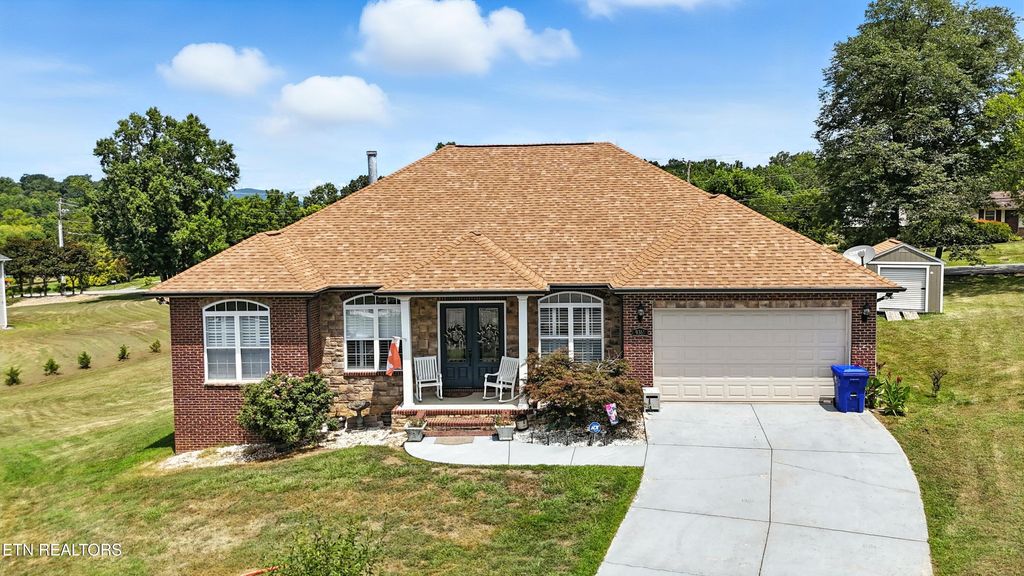 Photo of 9361 Gabrielle Rd, Strawberry Plains, TN 37871 (MLS # 1310614)