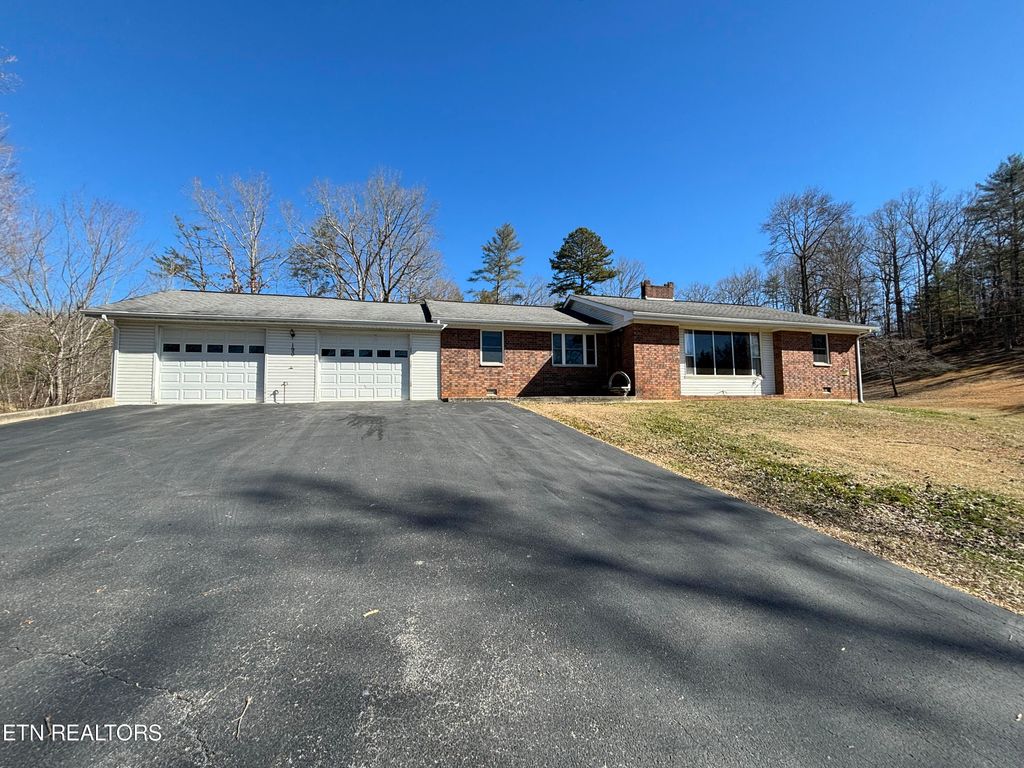 Photo of 190 Park Road Rd, Huntsville, TN 37756 (MLS # 1251668)