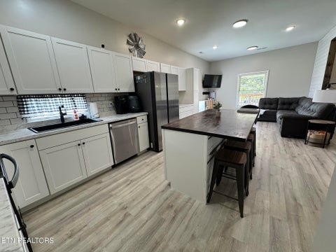 Tiny photo for 128 N Ridge Ave, Rockwood, TN 37854 (MLS # 1357506)