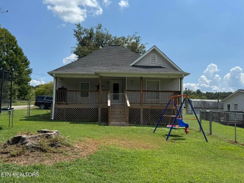 Photo of 128 N Ridge Ave, Rockwood, TN 37854 (MLS # 1357506)