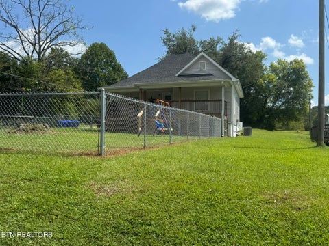 Tiny photo for 128 N Ridge Ave, Rockwood, TN 37854 (MLS # 1357506)