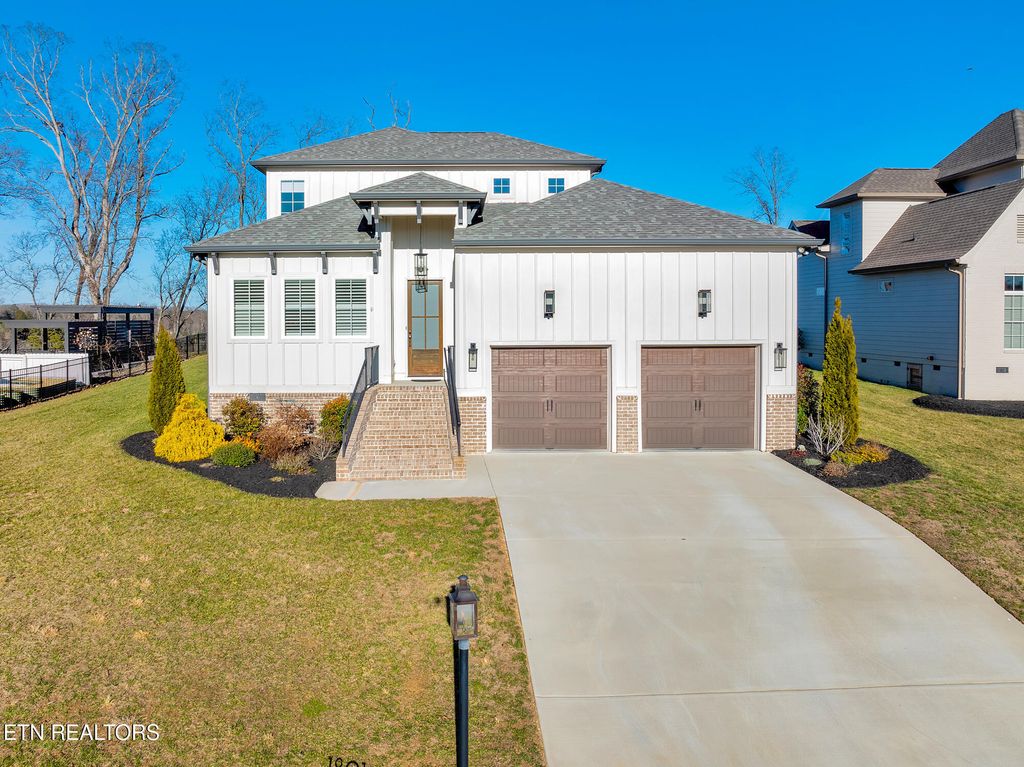 Photo of 1801 River Breeze Drive, Soddy Daisy, TN 37379 (MLS # 1321189)