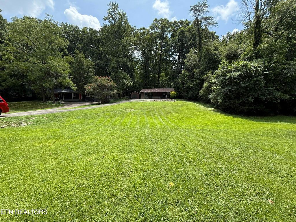 Photo of 2512 Legion Drive, Knoxville, TN 37920 (MLS # 1325727)