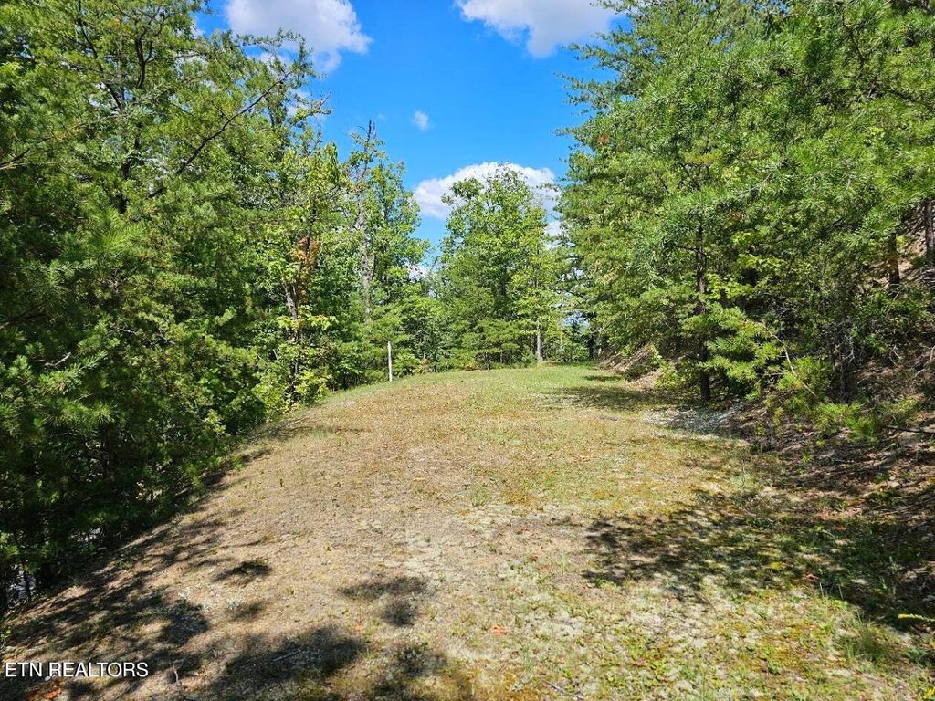 Photo of 9 Village Circle, Sevierville, TN 37862 (MLS # 1316055)