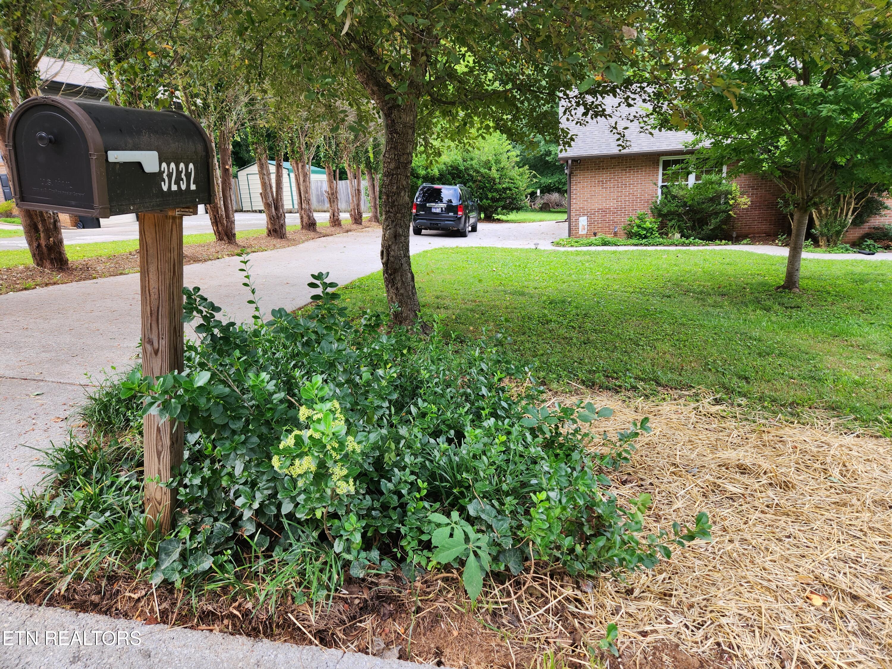3232 Fairoaks Drive