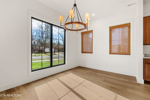 Tiny photo for 2011 Maplewood Drive, Knoxville, TN 37920 (MLS # 1327076)