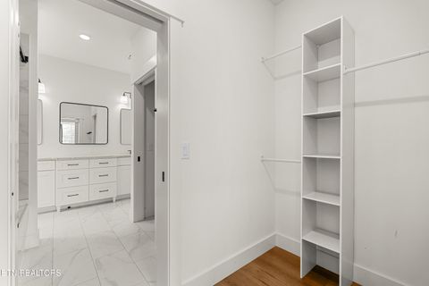 Tiny photo for 2011 Maplewood Drive, Knoxville, TN 37920 (MLS # 1327076)