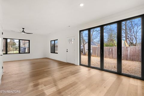 Tiny photo for 2011 Maplewood Drive, Knoxville, TN 37920 (MLS # 1327076)