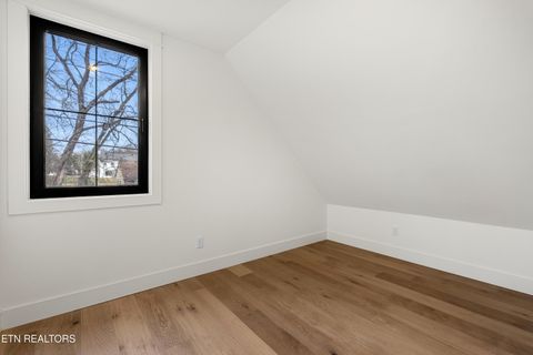 Tiny photo for 2011 Maplewood Drive, Knoxville, TN 37920 (MLS # 1327076)