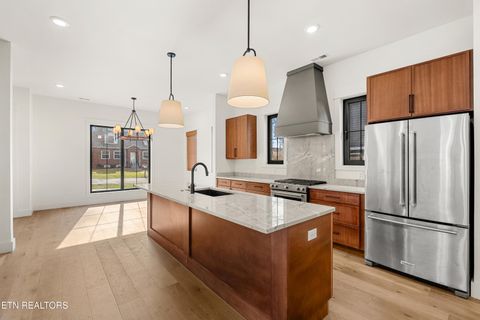 Tiny photo for 2011 Maplewood Drive, Knoxville, TN 37920 (MLS # 1327076)