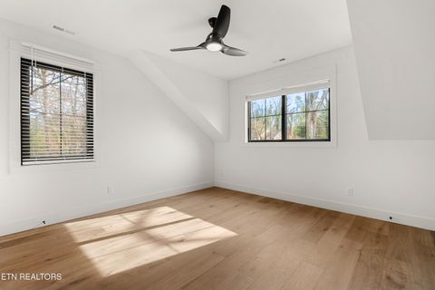 Tiny photo for 2011 Maplewood Drive, Knoxville, TN 37920 (MLS # 1327076)