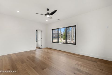 Tiny photo for 2011 Maplewood Drive, Knoxville, TN 37920 (MLS # 1327076)