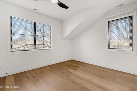 Tiny photo for 2011 Maplewood Drive, Knoxville, TN 37920 (MLS # 1327076)