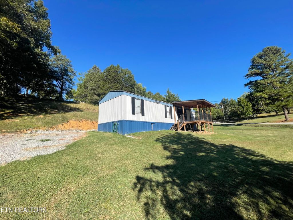 Photo of 125 Cedar Lane, Vonore, TN 37885 (MLS # 1313952)