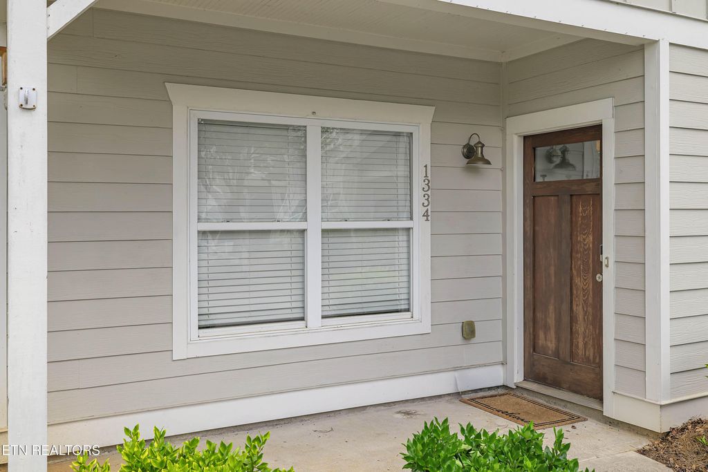 Photo of 1334 Apple Blossom Way, Knoxville, TN 37920 (MLS # 1342745)