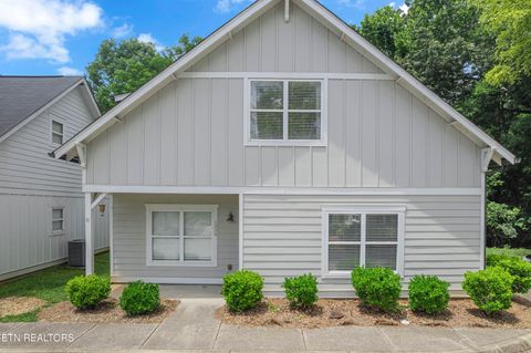 Photo of 1334 Apple Blossom Way, Knoxville, TN 37920 (MLS # 1342745)
