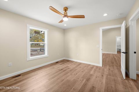 Tiny photo for 97 E Ridge Drive, Crossville, TN 38555 (MLS # 1320586)