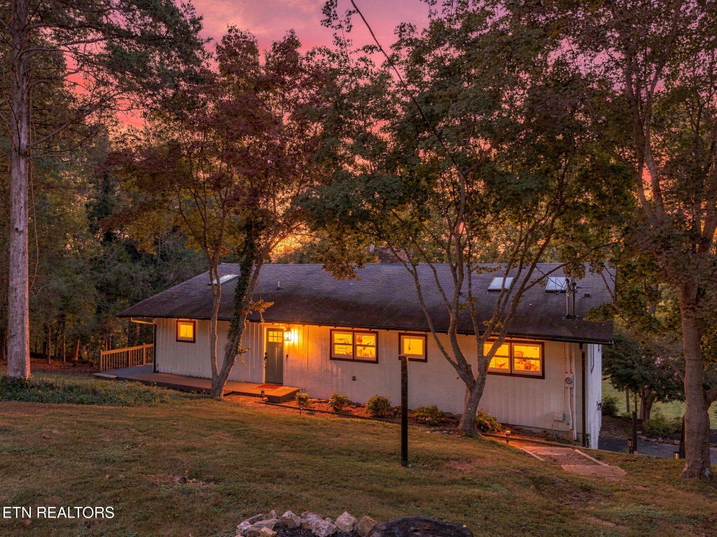 Photo of 1464 Twin Coves Drive, Lenoir City, TN 37772 (MLS # 1360635)