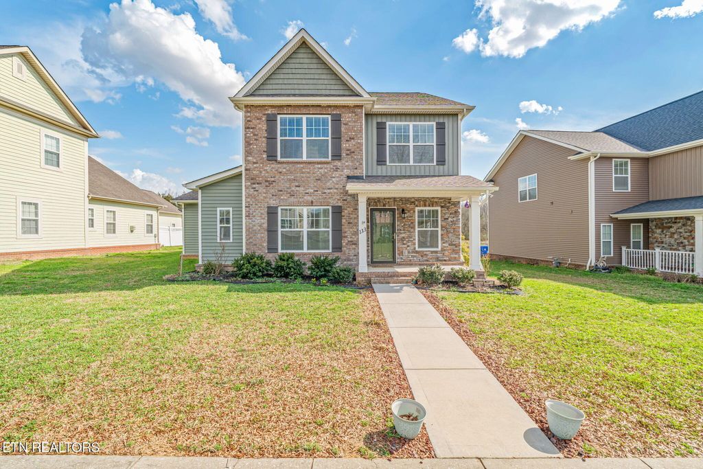 Photo of 133 Fallberry St, Oak Ridge, TN 37830 (MLS # 1332190)