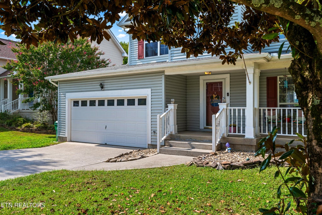 Photo of 4419 Aylesbury Drive, Knoxville, TN 37918 (MLS # 1354644)