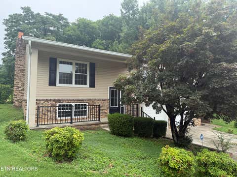 Photo of 2028 Wayne Circle, Maryville, TN 37804 (MLS # 1349306)
