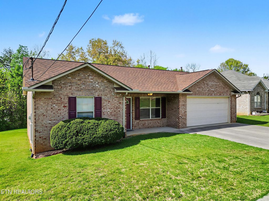 Photo of 1841 Tillery Square Lane, Knoxville, TN 37912 (MLS # 1336225)