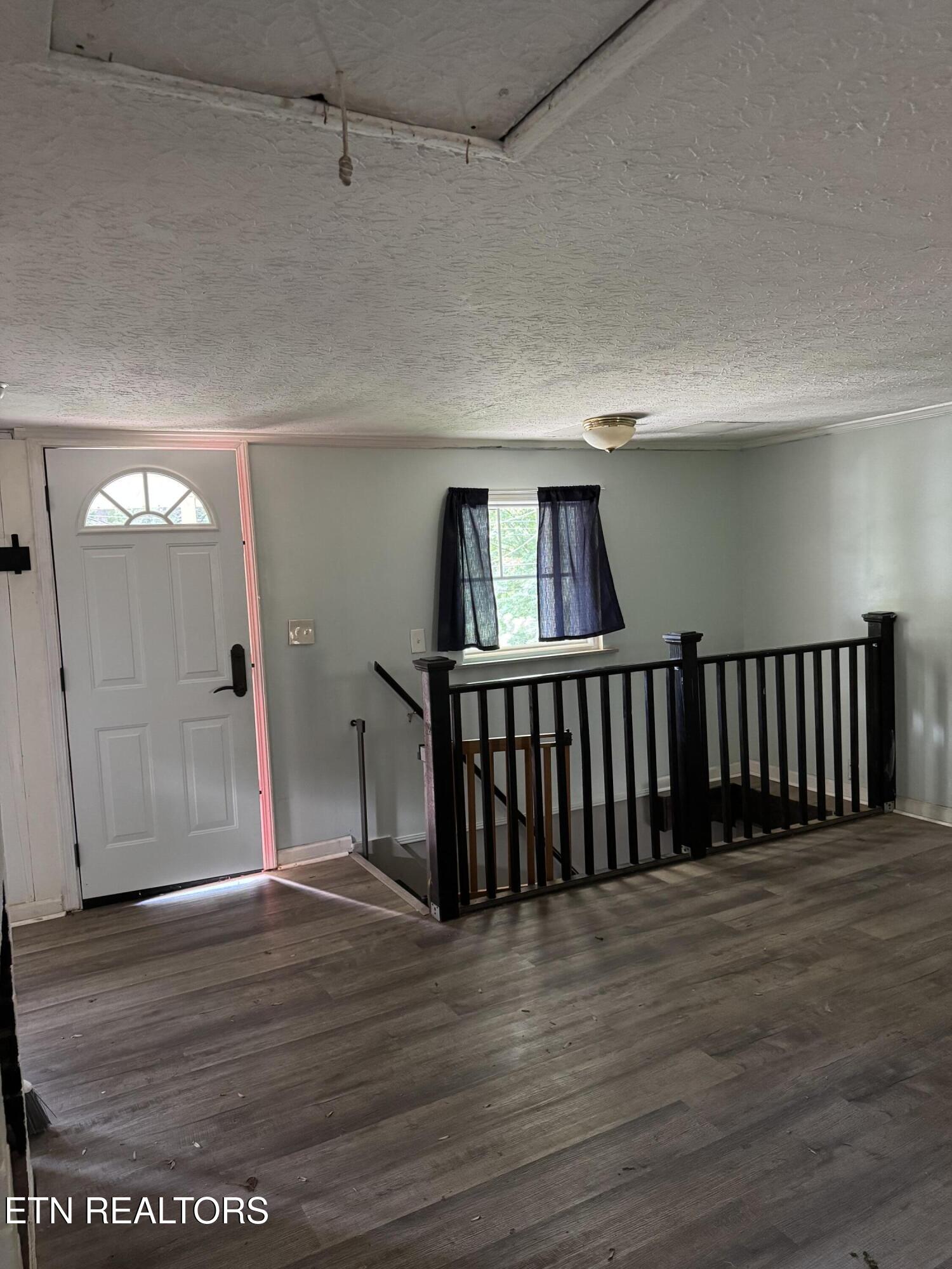 142 W Wadsworth Circle