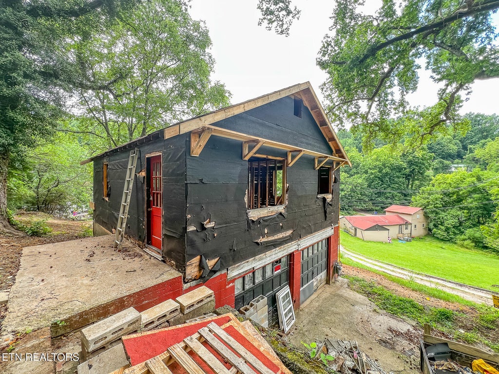 Photo of 709 Lakeview Church Lane, Harriman, TN 37748 (MLS # 1346517)