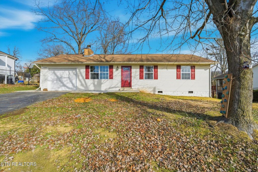 Photo of 7324 Oak Chase Rd, Knoxville, TN 37918 (MLS # 1325067)