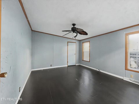 Tiny photo for 501 Park Ave, Clinton, TN 37716 (MLS # 1354393)
