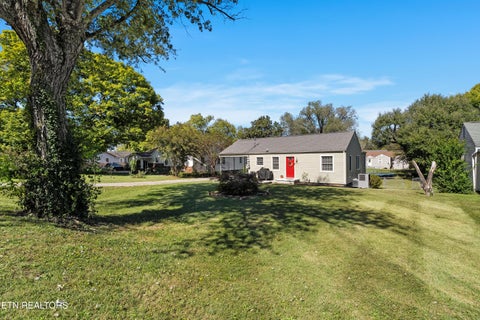 Tiny photo for 2209 Lloyd Ave, Knoxville, TN 37920 (MLS # 1358439)