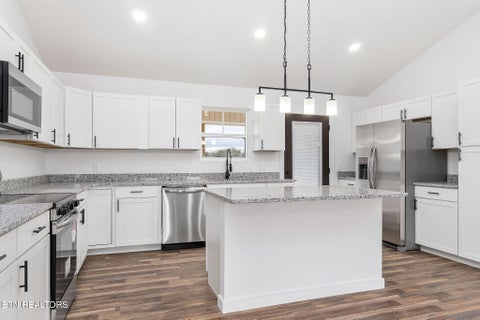 Tiny photo for 172 Sky View Meadow Drive, Crossville, TN 38555 (MLS # 1355748)