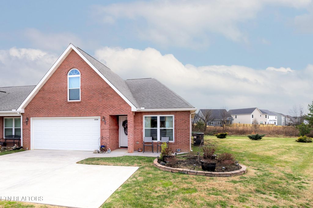 Photo of 2559 Keeneland Drive, Maryville, TN 37803 (MLS # 1325001)