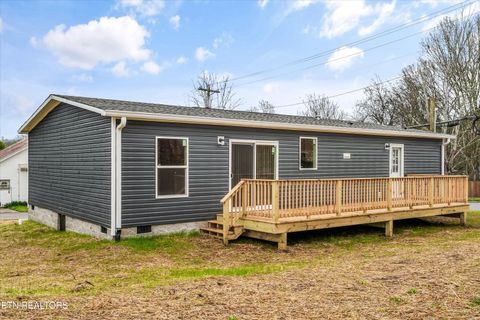 Tiny photo for 400 Park St, Athens, TN 37303 (MLS # 1332403)