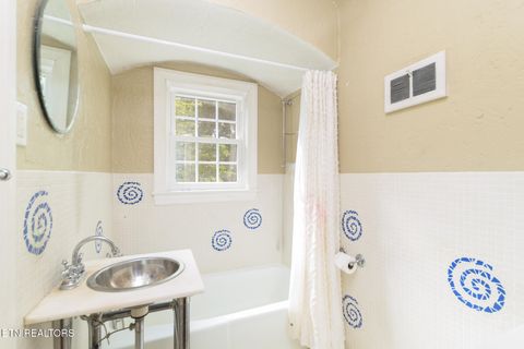 Tiny photo for 5804 Green Valley Drive, Knoxville, TN 37914 (MLS # 1305271)