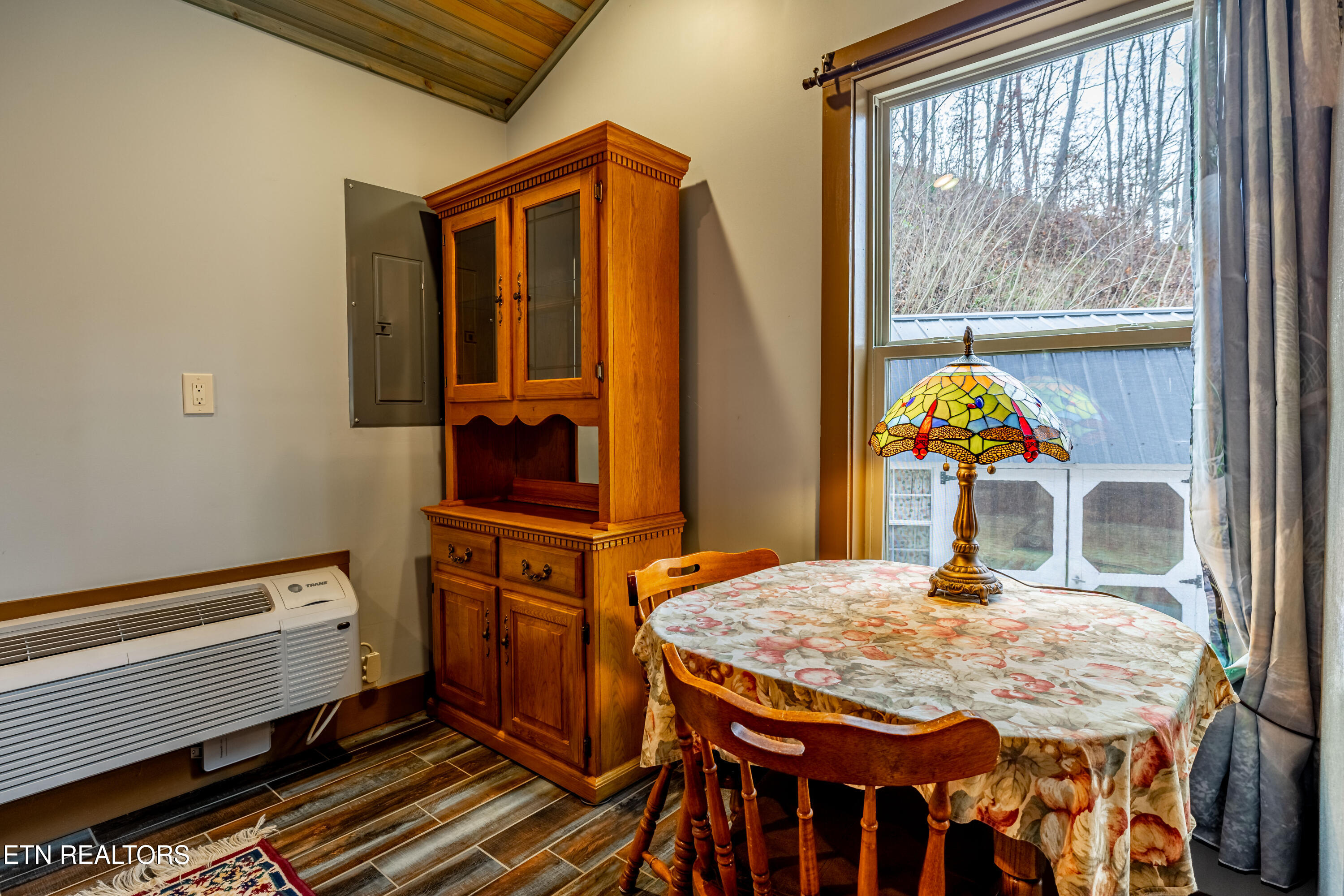 5909 Old Walland Hwy