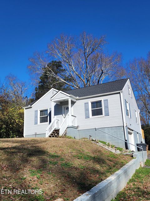 Tiny photo for 5724 Woodale Drive, Knoxville, TN 37912 (MLS # 1323113)