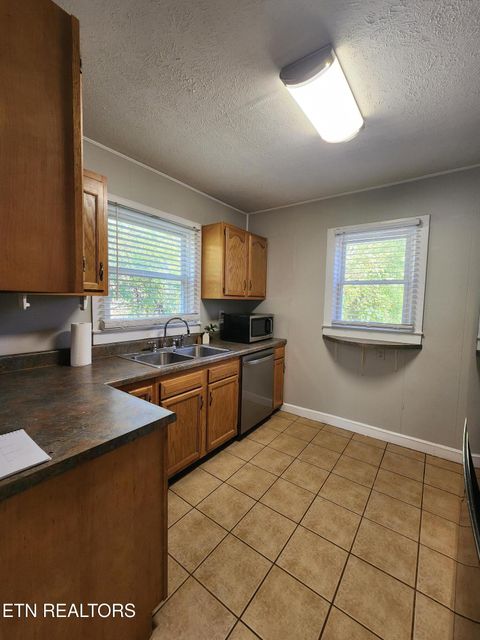 Tiny photo for 5724 Woodale Drive, Knoxville, TN 37912 (MLS # 1323113)