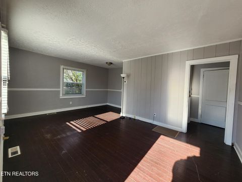 Tiny photo for 5724 Woodale Drive, Knoxville, TN 37912 (MLS # 1323113)