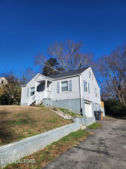 Tiny photo for 5724 Woodale Drive, Knoxville, TN 37912 (MLS # 1323113)