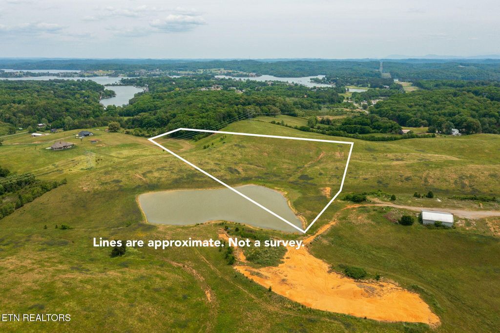 Photo of 4 Davis Ferry Rd RD, Loudon, TN 37774 (MLS # 1339783)