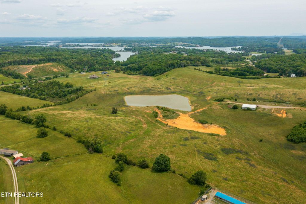 Photo of 4 Davis Ferry Rd RD, Loudon, TN 37774 (MLS # 1339783)