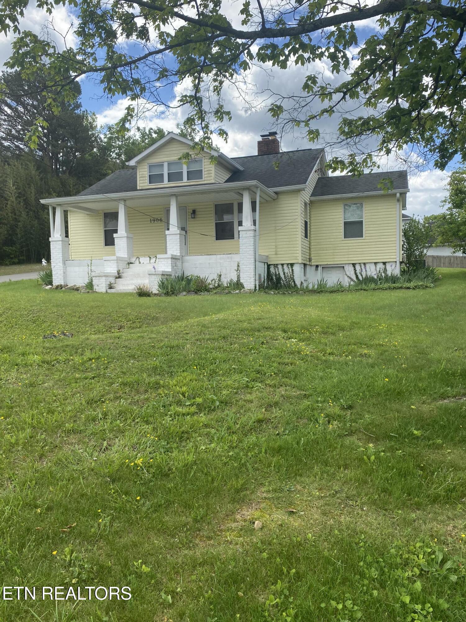 1906 W Lamar Alexander Pkwy