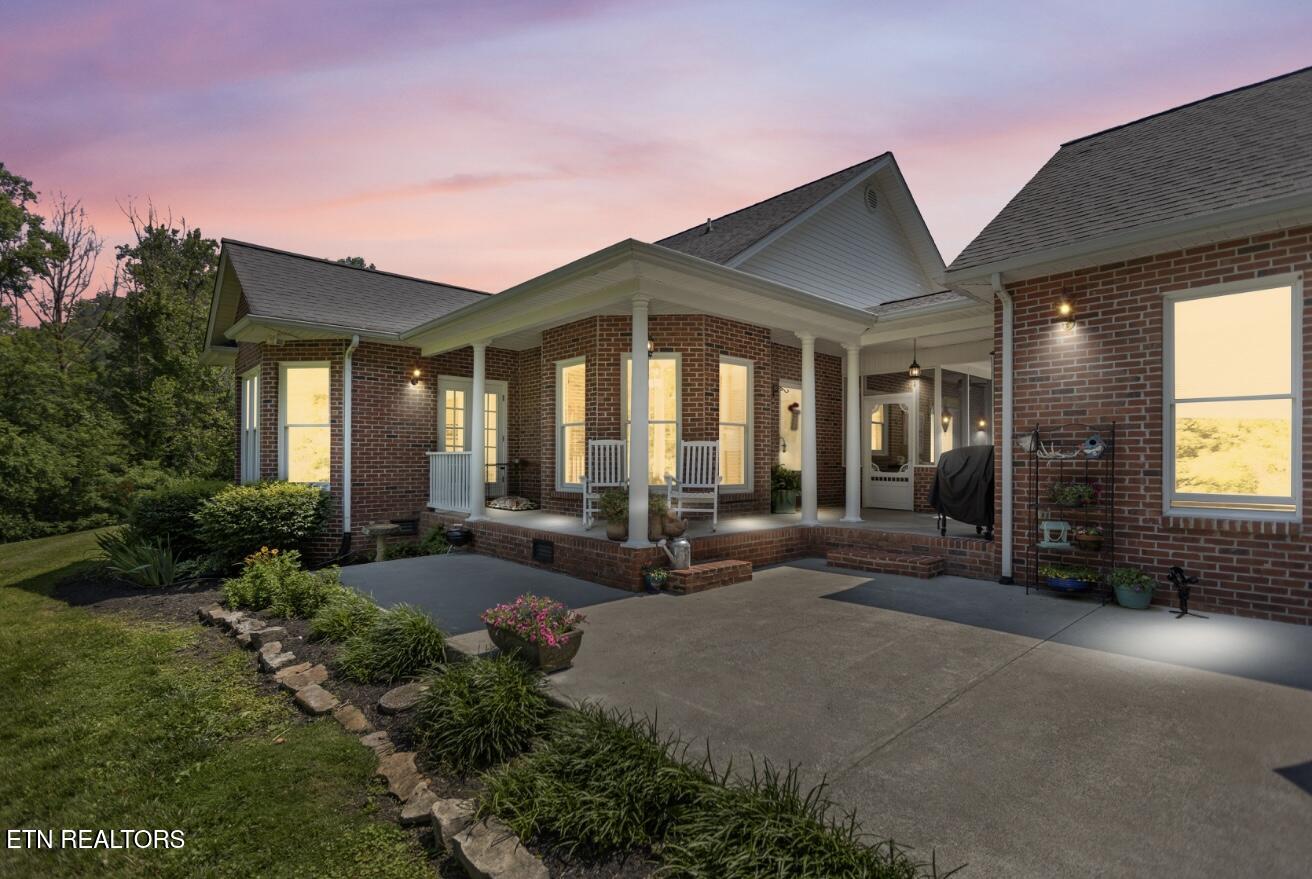 4151 CAVE SPRINGS Rd