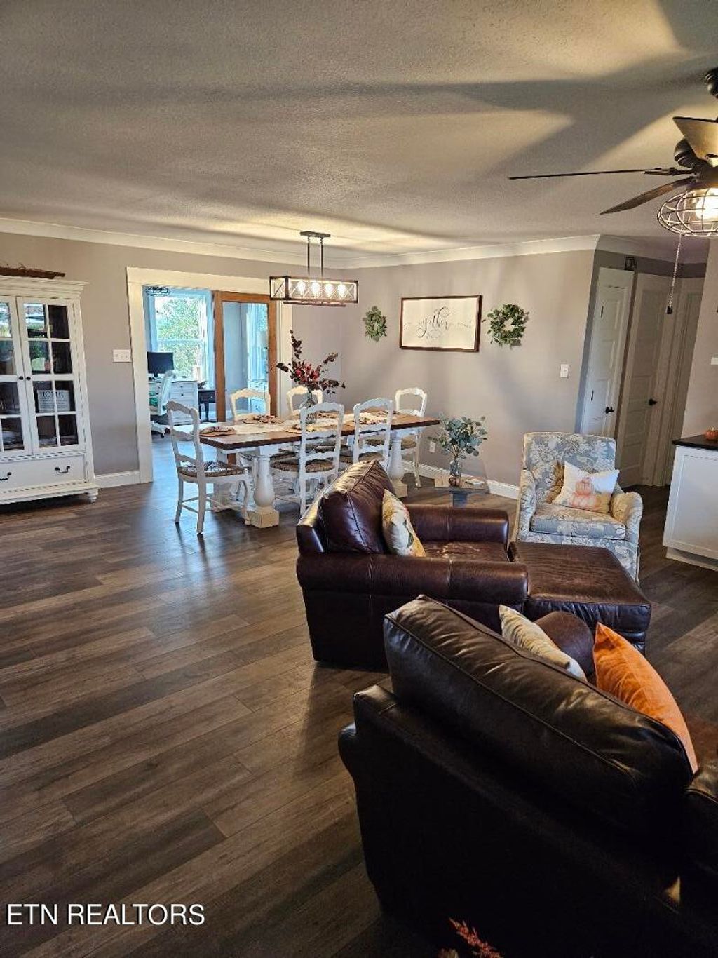 Photo of 925 Lynnwood Drive, Greenback, TN 37742 (MLS # 1242956)