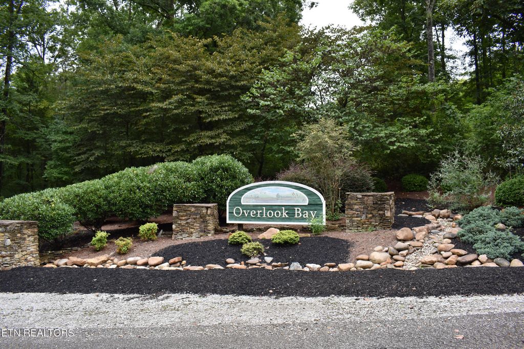 Photo of 93 Saddle Ridge Drive, LaFollette, TN 37766 (MLS # 1316685)